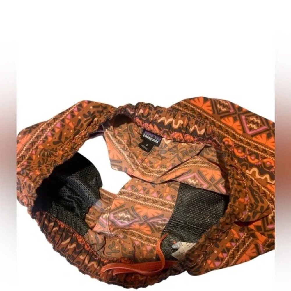 PATAGONIA Women's Barely Baggies, Mangrove Tiki: Henna Brown - 2.5” in S - Picture 4 of 5